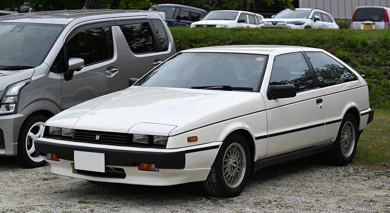 Isuzu Piazza