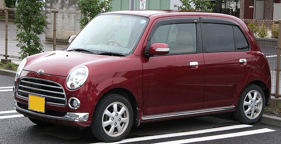 Daihatsu Mira Gino